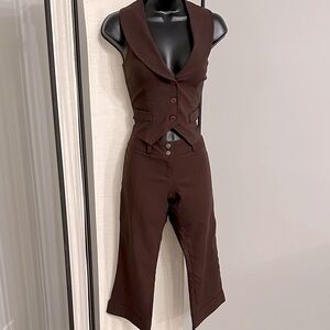 LVL X Women’s Brown Stretch Button Sexy Vest and Cropped Capri Pants Set S